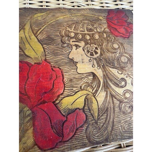 Antique 1910's Flemish Art Pyrography Hanky Box Art Nouveau Lady with Flowers - Picture 6 of 10